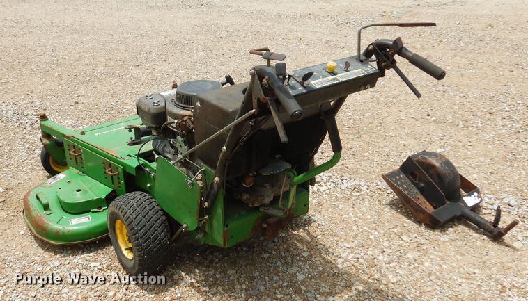image for item IP9350 John Deere GS45  lawn mower
