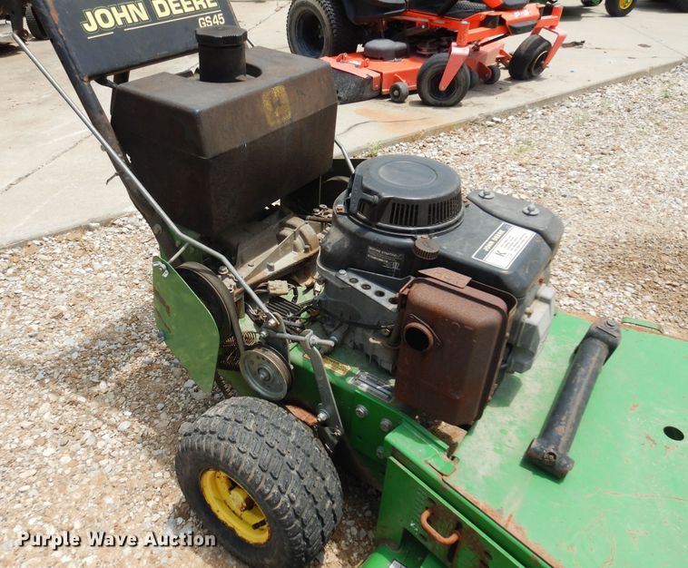 image for item IP9350 John Deere GS45  lawn mower