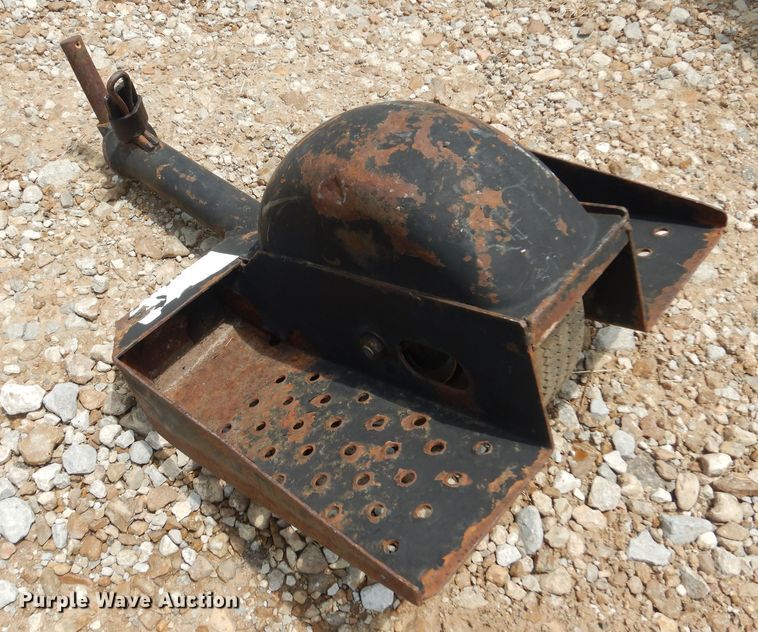 image for item IP9350 John Deere GS45  lawn mower