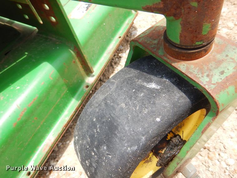 image for item IP9350 John Deere GS45  lawn mower