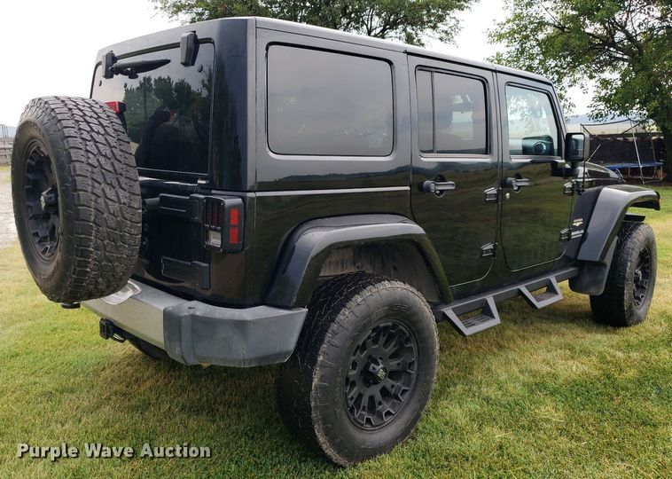 image for item IP9351 2012 Jeep Wrangler  SUV