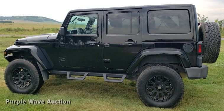 image for item IP9351 2012 Jeep Wrangler  SUV