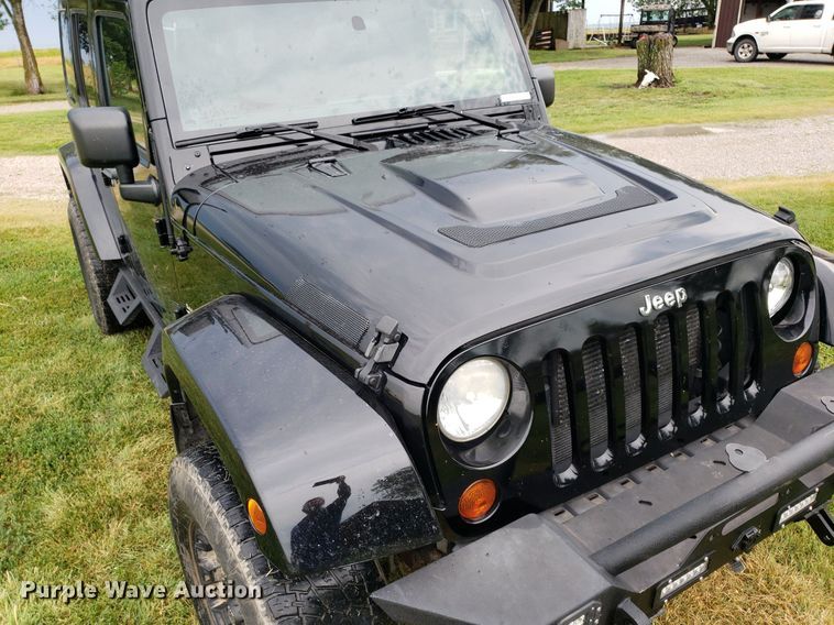 image for item IP9351 2012 Jeep Wrangler  SUV