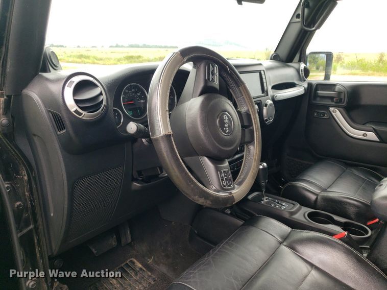 image for item IP9351 2012 Jeep Wrangler  SUV