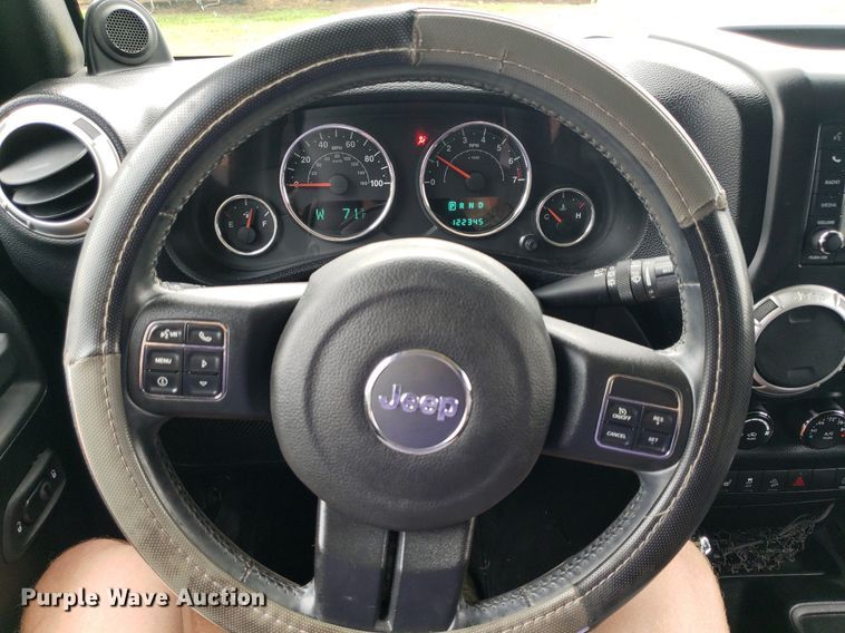 image for item IP9351 2012 Jeep Wrangler  SUV