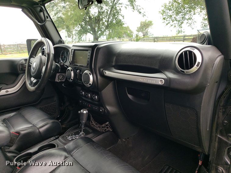 image for item IP9351 2012 Jeep Wrangler  SUV