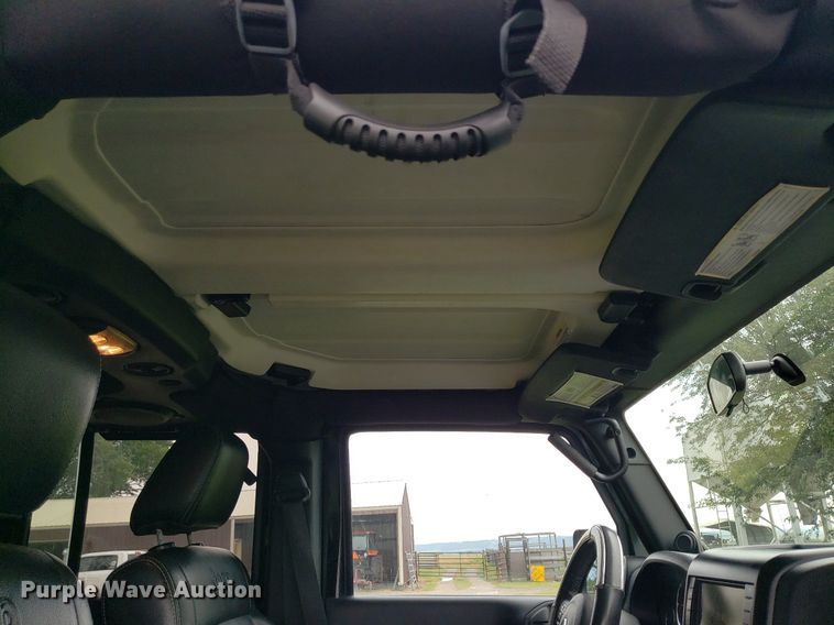 image for item IP9351 2012 Jeep Wrangler  SUV