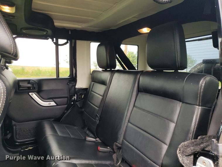 image for item IP9351 2012 Jeep Wrangler  SUV