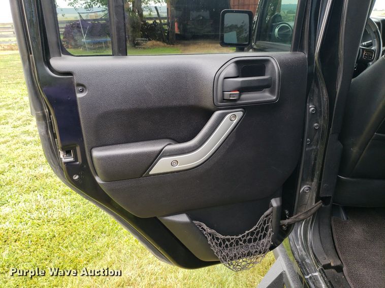 image for item IP9351 2012 Jeep Wrangler  SUV