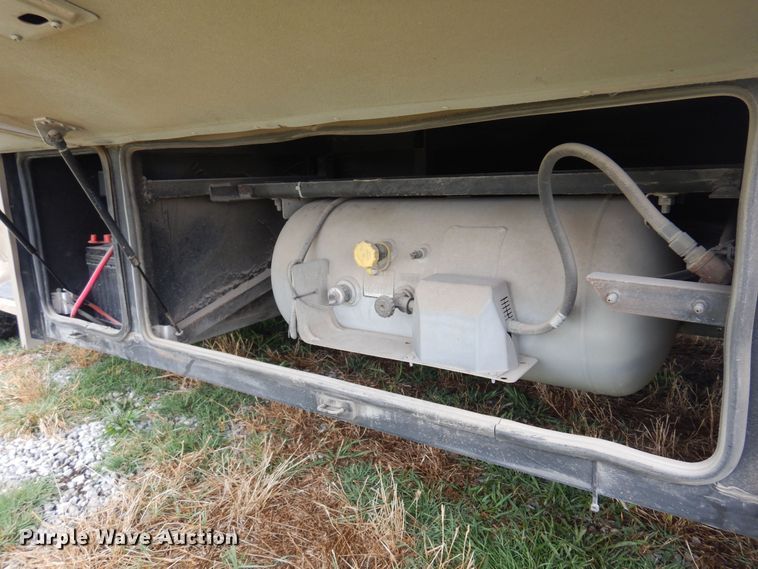 image for item IP9352 2005 Holiday Rambler Atlantis  RV