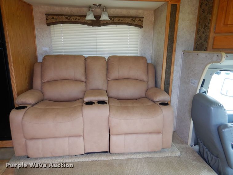 image for item IP9352 2005 Holiday Rambler Atlantis  RV
