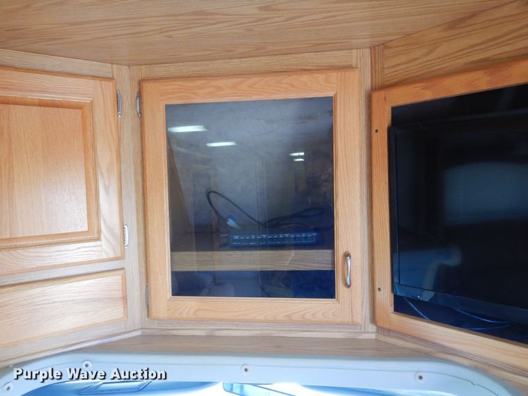 image for item IP9352 2005 Holiday Rambler Atlantis  RV