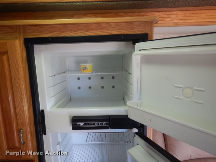 image for item IP9352 2005 Holiday Rambler Atlantis  RV