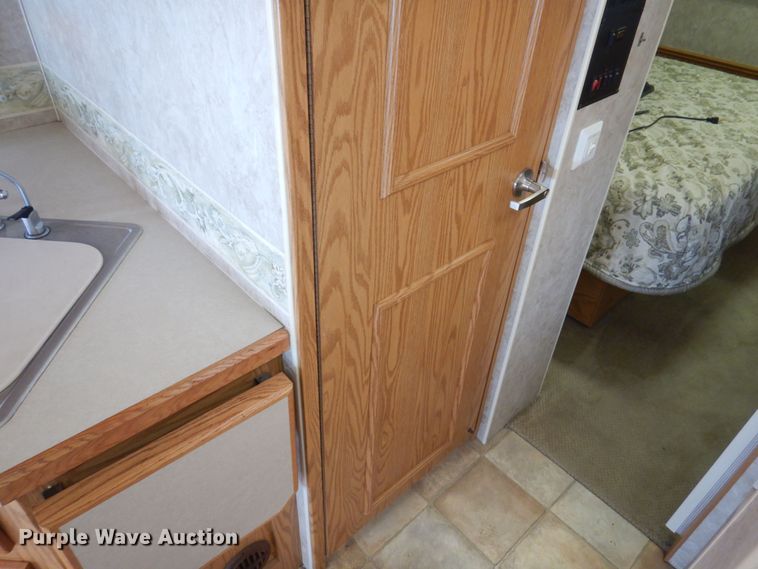 image for item IP9352 2005 Holiday Rambler Atlantis  RV