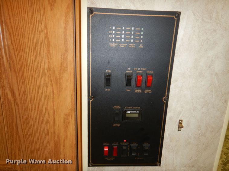 image for item IP9352 2005 Holiday Rambler Atlantis  RV