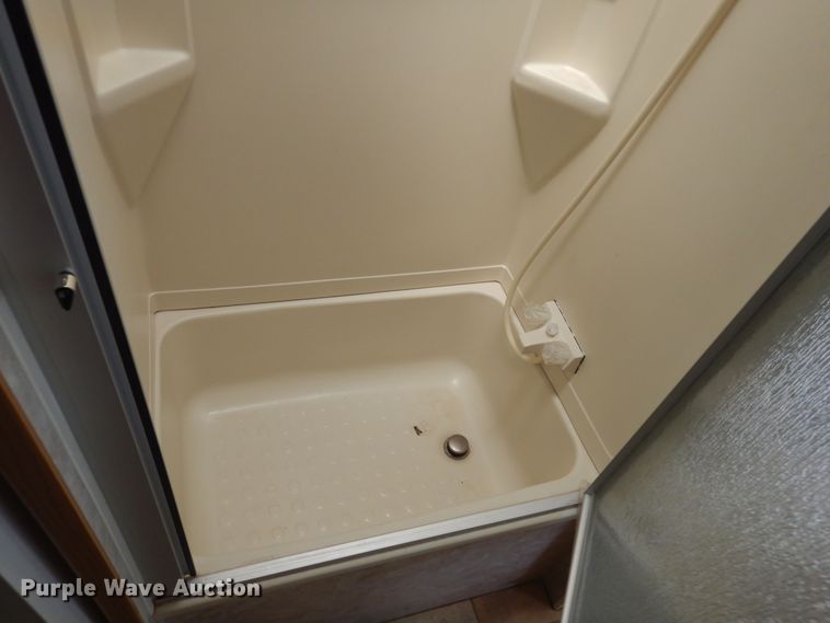 image for item IP9352 2005 Holiday Rambler Atlantis  RV