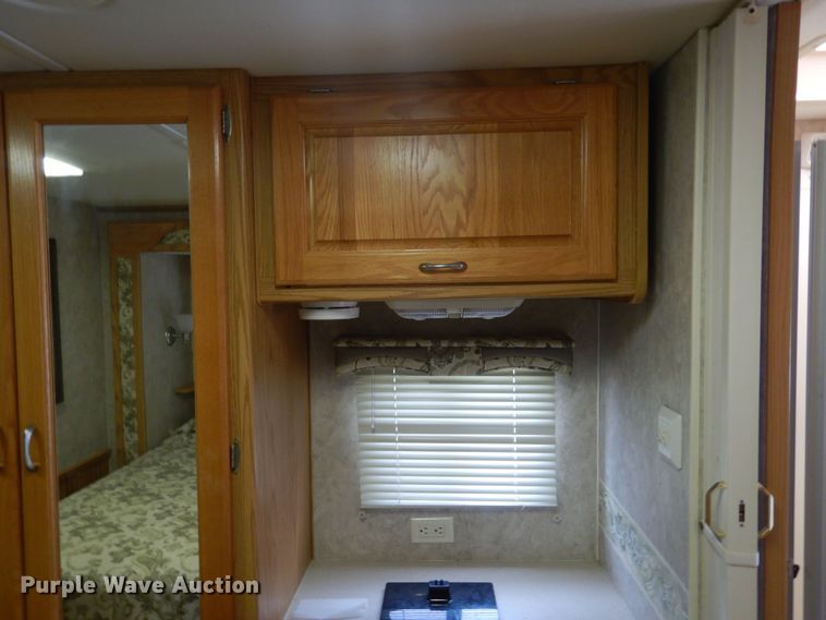 image for item IP9352 2005 Holiday Rambler Atlantis  RV