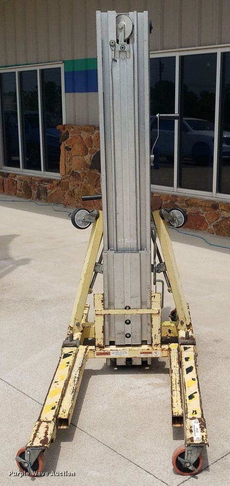 image for item IP9359 Sumner 2025  material lift