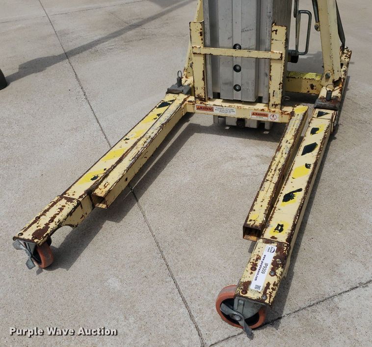 image for item IP9359 Sumner 2025  material lift