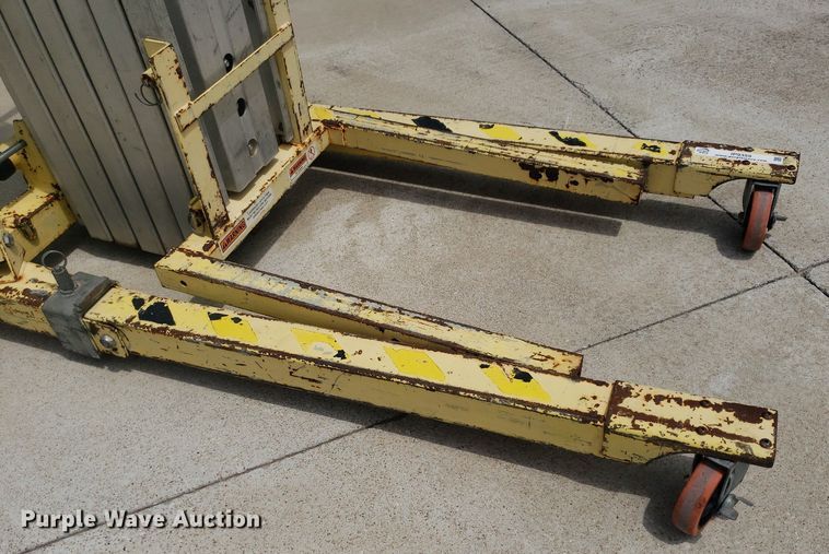 image for item IP9359 Sumner 2025  material lift