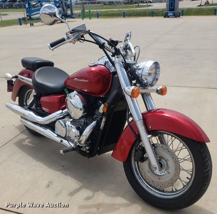 image for item IP9360 2015 Honda VT750C Shadow Aero  motorcycle