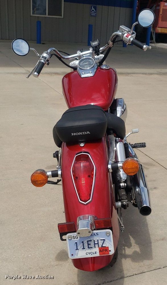 image for item IP9360 2015 Honda VT750C Shadow Aero  motorcycle