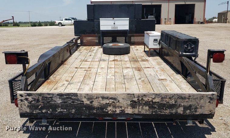 image for item IP9373 2000 Neal  utility trailer