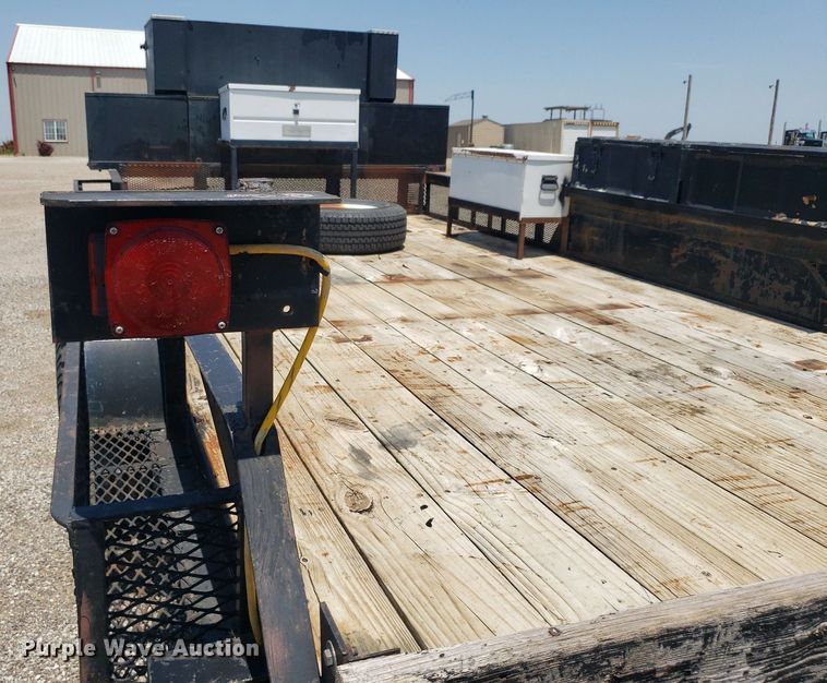 image for item IP9373 2000 Neal  utility trailer