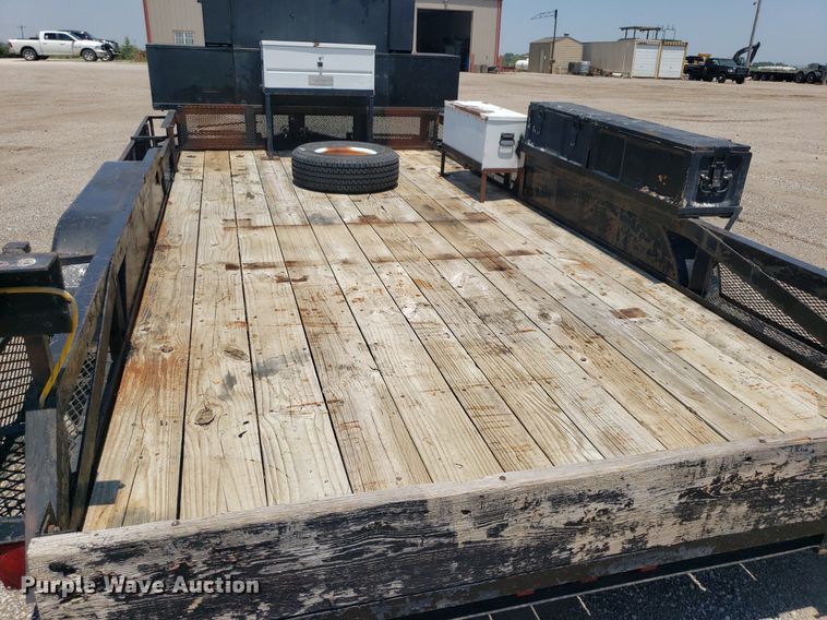 image for item IP9373 2000 Neal  utility trailer