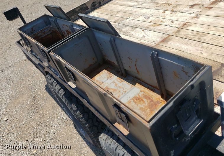 image for item IP9373 2000 Neal  utility trailer