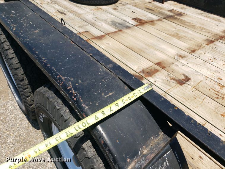 image for item IP9373 2000 Neal  utility trailer