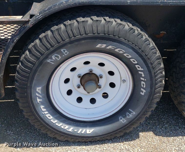 image for item IP9373 2000 Neal  utility trailer