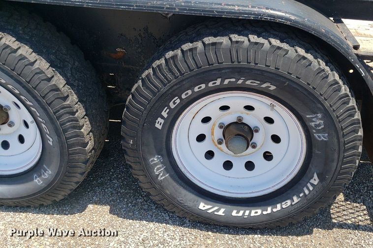 image for item IP9373 2000 Neal  utility trailer