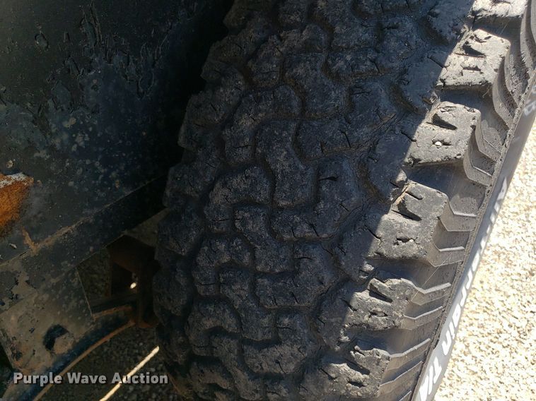 image for item IP9373 2000 Neal  utility trailer