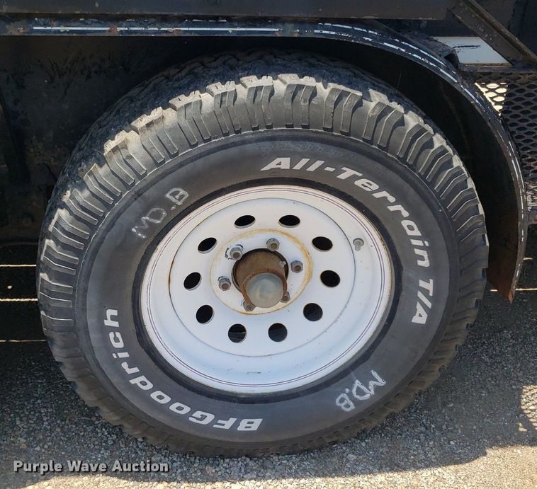 image for item IP9373 2000 Neal  utility trailer