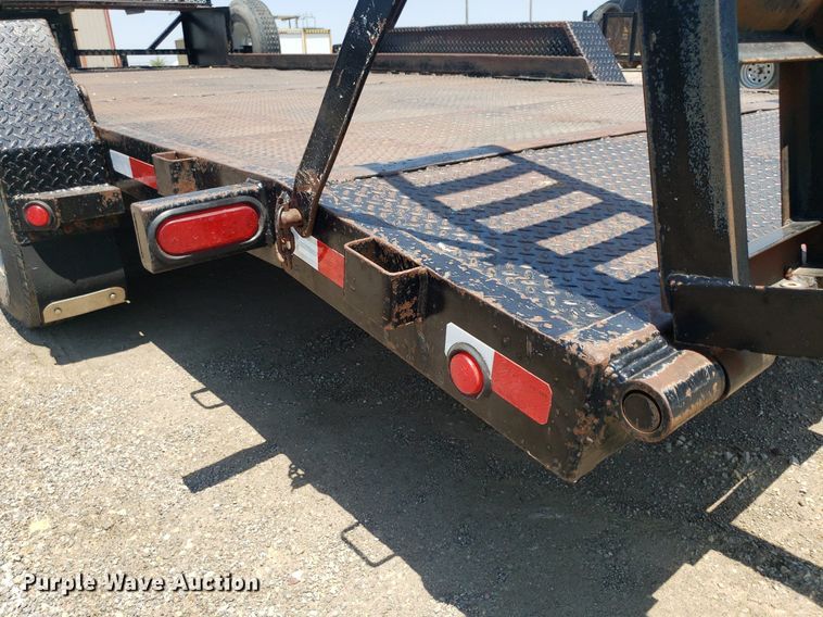 image for item IP9374 2000 PJ  equipment trailer