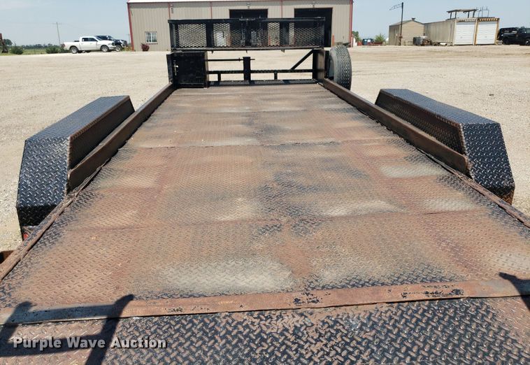 image for item IP9374 2000 PJ  equipment trailer