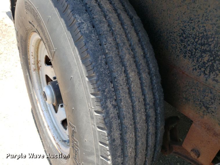 image for item IP9374 2000 PJ  equipment trailer