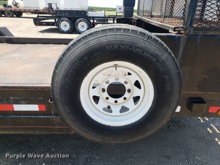 image for item IP9374 2000 PJ  equipment trailer