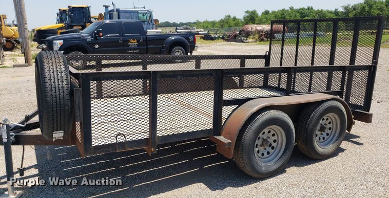 image for item IP9375 2001 ACT  utility trailer