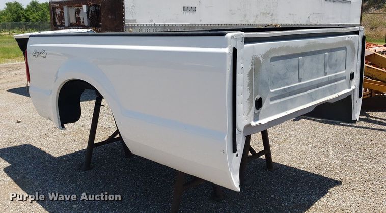 image for item IP9376 8' Ford truck bed