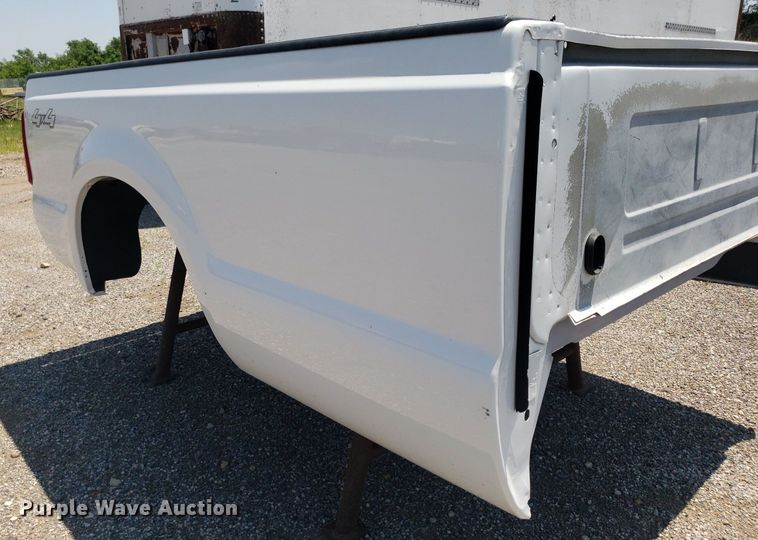 image for item IP9376 8' Ford truck bed