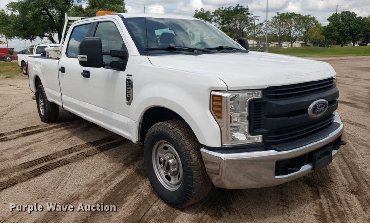 image for item IP9386 2018 Ford F250 Super Duty  Crew Cab pickup truck