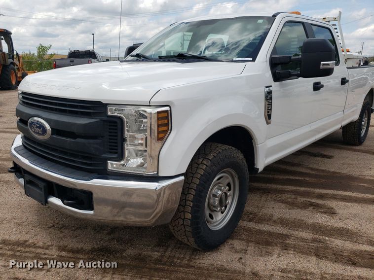 image for item IP9386 2018 Ford F250 Super Duty  Crew Cab pickup truck