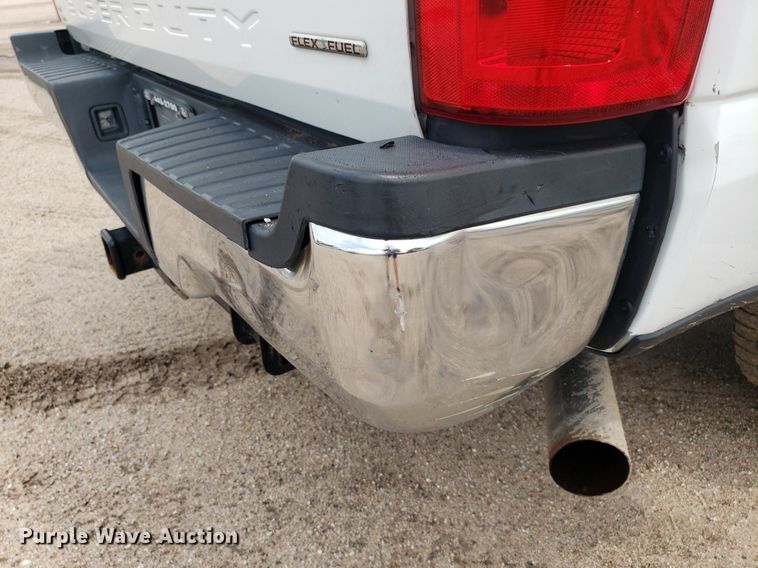 image for item IP9386 2018 Ford F250 Super Duty  Crew Cab pickup truck