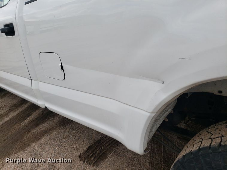 image for item IP9386 2018 Ford F250 Super Duty  Crew Cab pickup truck