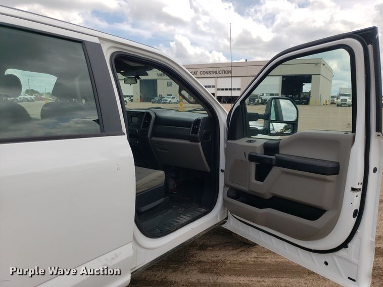 image for item IP9386 2018 Ford F250 Super Duty  Crew Cab pickup truck