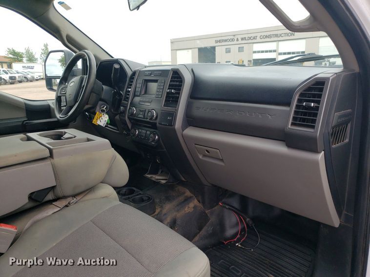 image for item IP9386 2018 Ford F250 Super Duty  Crew Cab pickup truck