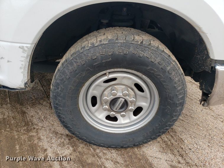 image for item IP9386 2018 Ford F250 Super Duty  Crew Cab pickup truck