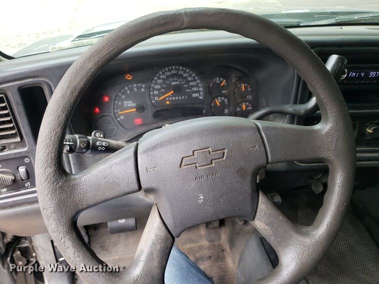 image for item IP9387 2006  Chevrolet Silverado 1500  Ext. Cab pickup truck